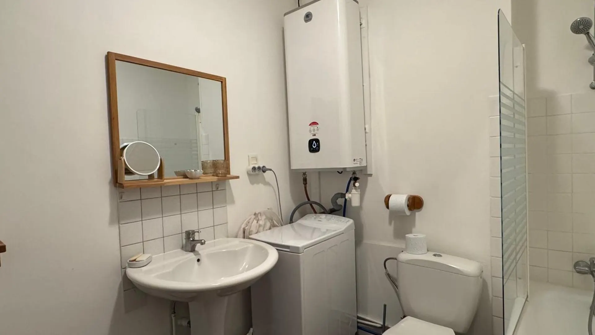 Studio Cosy Avec Piscine Et Balcon, Aix-Les-Bains - Fr-1-555-115 0*,