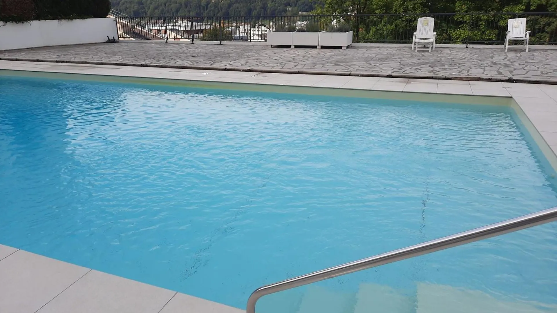 Studio Cosy Avec Piscine Et Balcon, Aix-Les-Bains - Fr-1-555-115 0*,  Francia